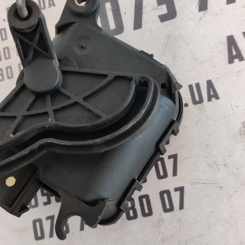 Двигун заслінки пічки Audi A6 C5 (97-05) OEM 4B1820511C