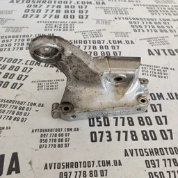 Кронштейн двигуна Mercedes G W461 правий OEM a2782230000 фото 2