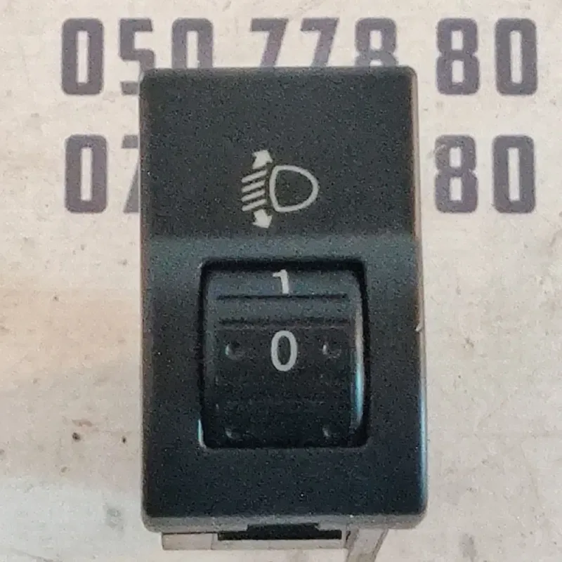Кнопка коректора фар Mazda 3 BK OEM BP4K66BF0