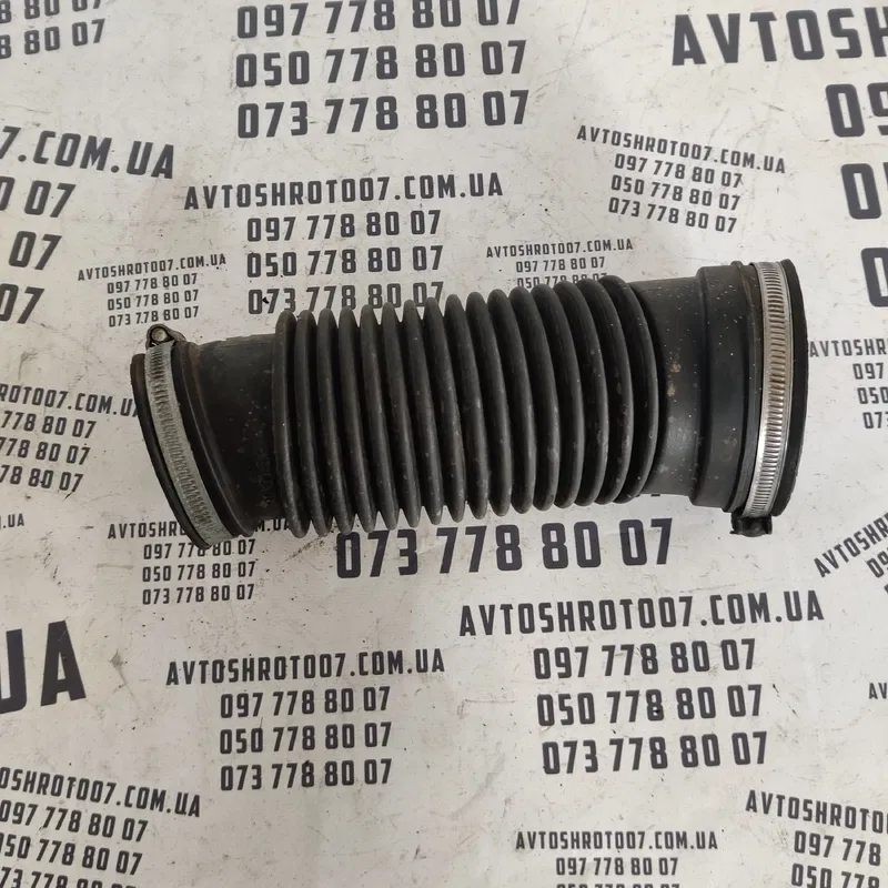 Патрубок повітряний Citroen C8 OEM 990153