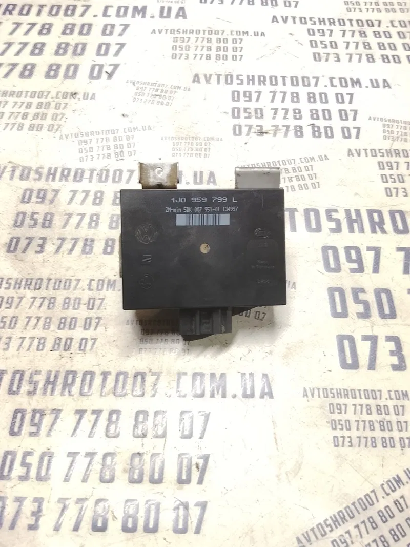 Блок комфорту Skoda Octavia Tour (96-10) 1.9 TDI 1j0959799l