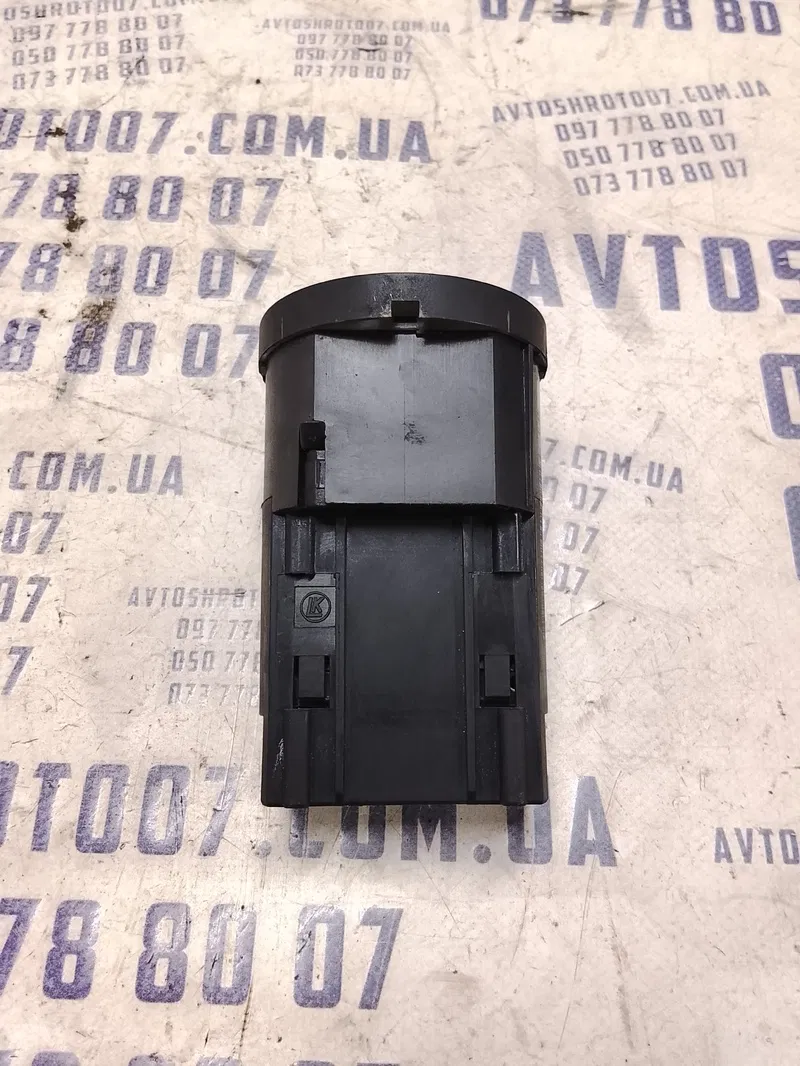 Перемикач світла Skoda Octavia 96-10 1.9 TDI OEM 1U0941531A