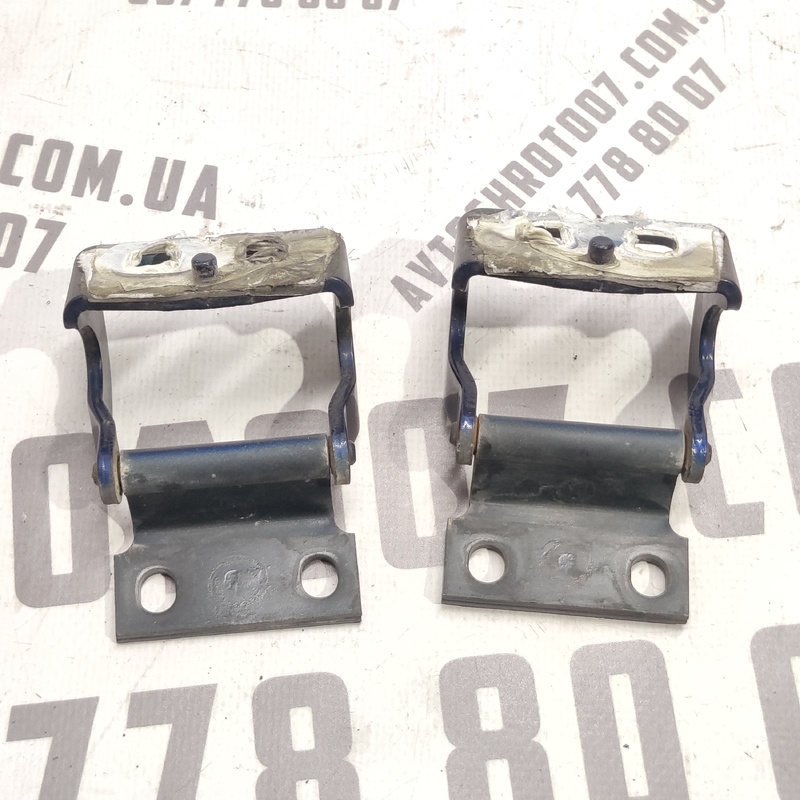 Завіса багажника Peugeot 807 (02-14) 2.2 HDI задня верхня