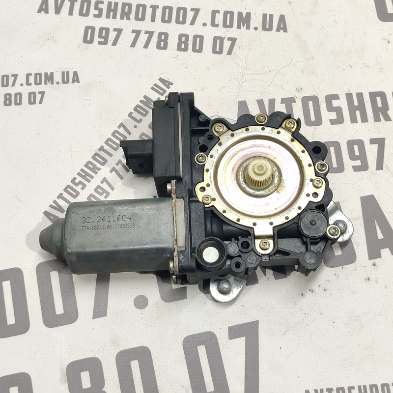 Мотор склопід. Peugeot 807 02-14 2.2 HDI Пр.Зад. 0206008905