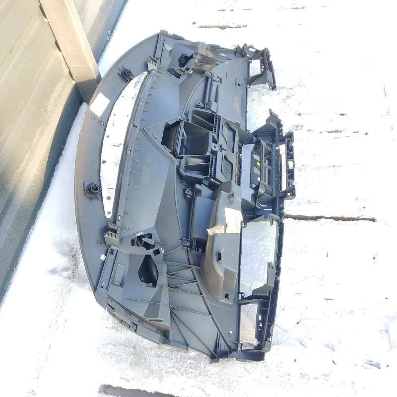 Торпедо Peugeot 807 (02-14) 2.2 HDI передня OEM 1846591000