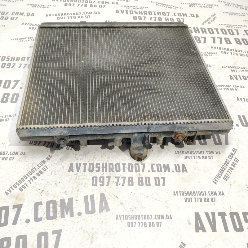 Радіатор двигуна Peugeot 807 (02-14) 2.2 HDI OEM 9641728380