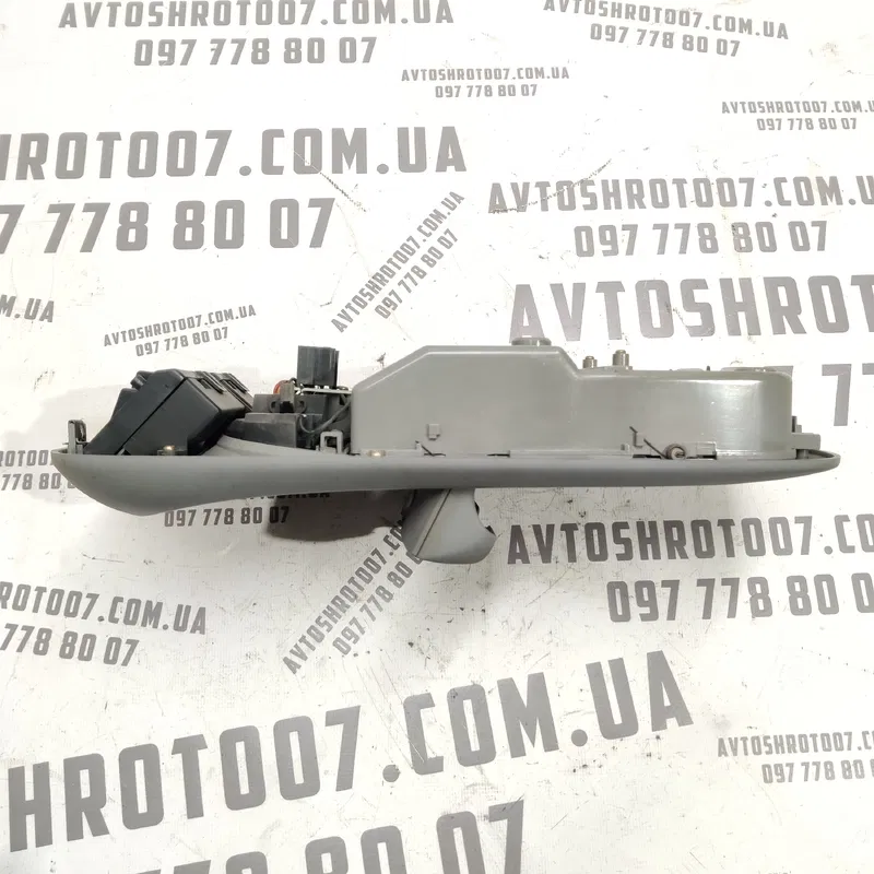 Ліхтар салону Kia Sorento 1 (02-09) 2.5 CRDi OEM 0k53e51410