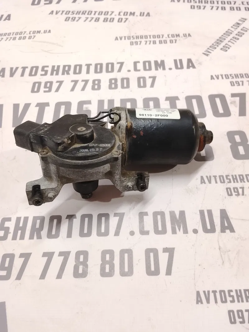 Мотор двірників Kia Cerato (04-09) 2.0 Бензин OEM 981102f000