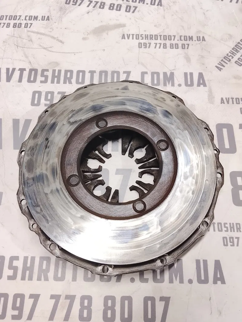 Корзина зчеплення Skoda Octavia 1996-2010 1.9 TDI OEM B02100