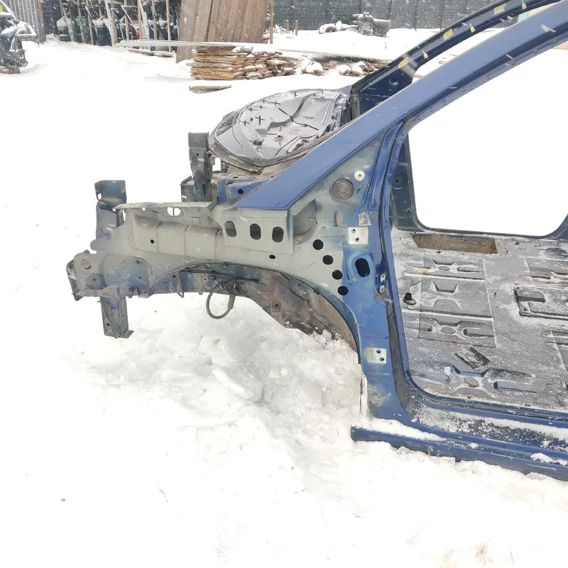 Четверть передня ліва Peugeot 807 (02-14) 2.2 HDI