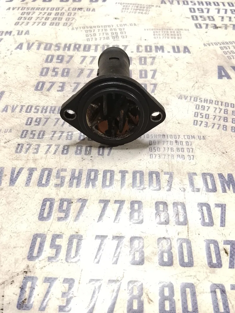 Фланець Skoda Octavia Tour (96-10) 1.9 TDI OEM 038121121