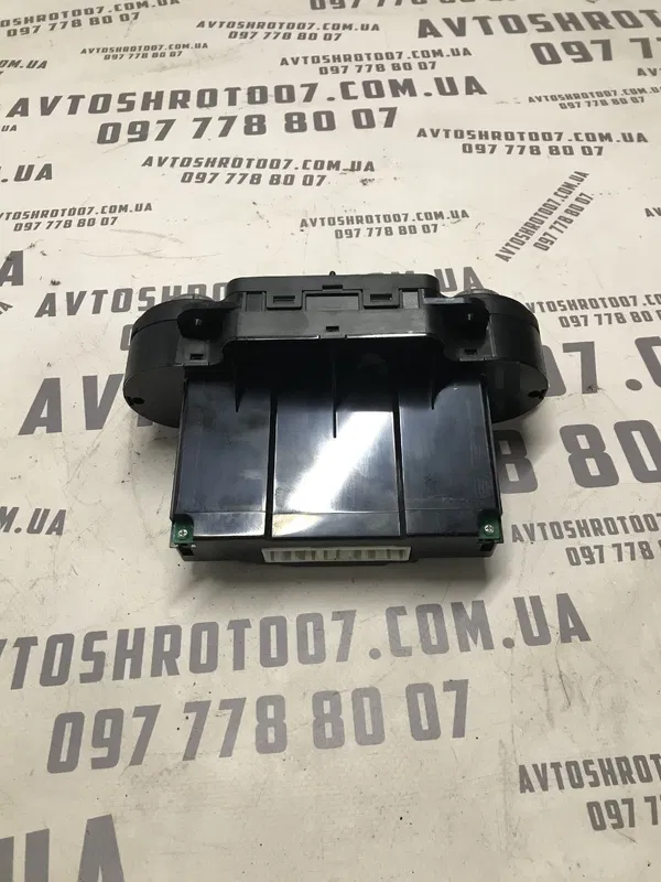 Блок клімату Kia Cerato 1 (03-09) 2.0 Бензин OEM 972502f200