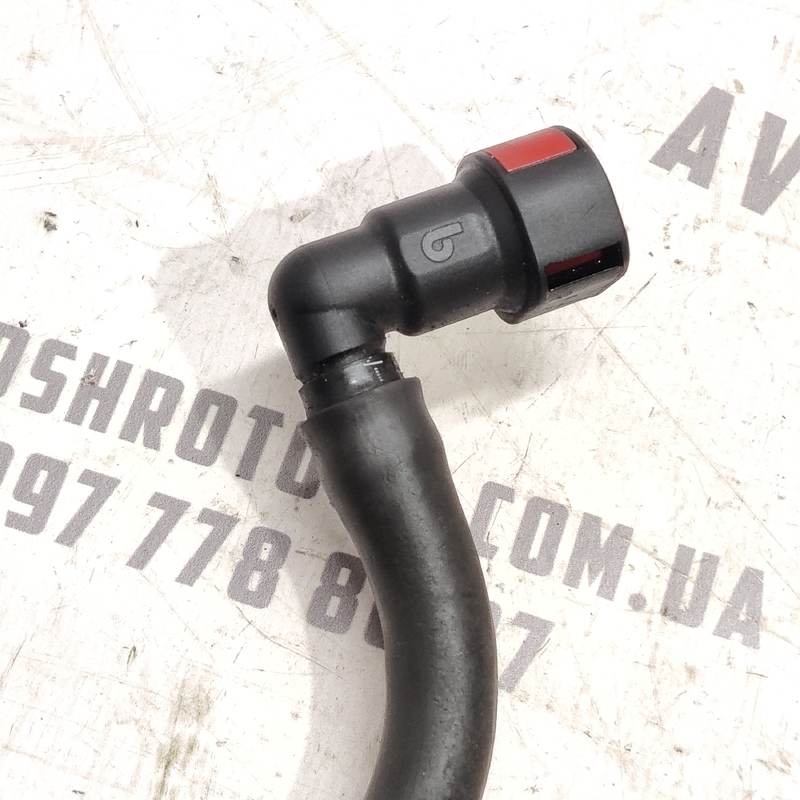 Паливна трубка Volvo V50 (04-12) 2.0 Дизель OEM 3m519b337de