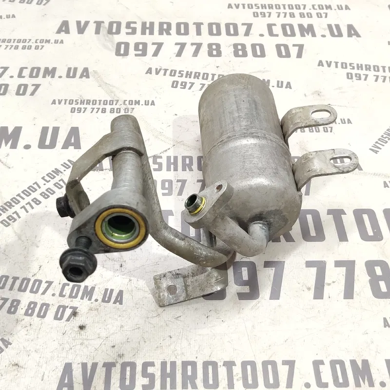 Осушувач кондиціонера Volvo V50 (04-12) 2.0D права нижня