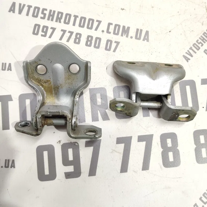 Дверна завіса Hyundai Elantra 3 (00-06) 1.6 Бенз задня ліва