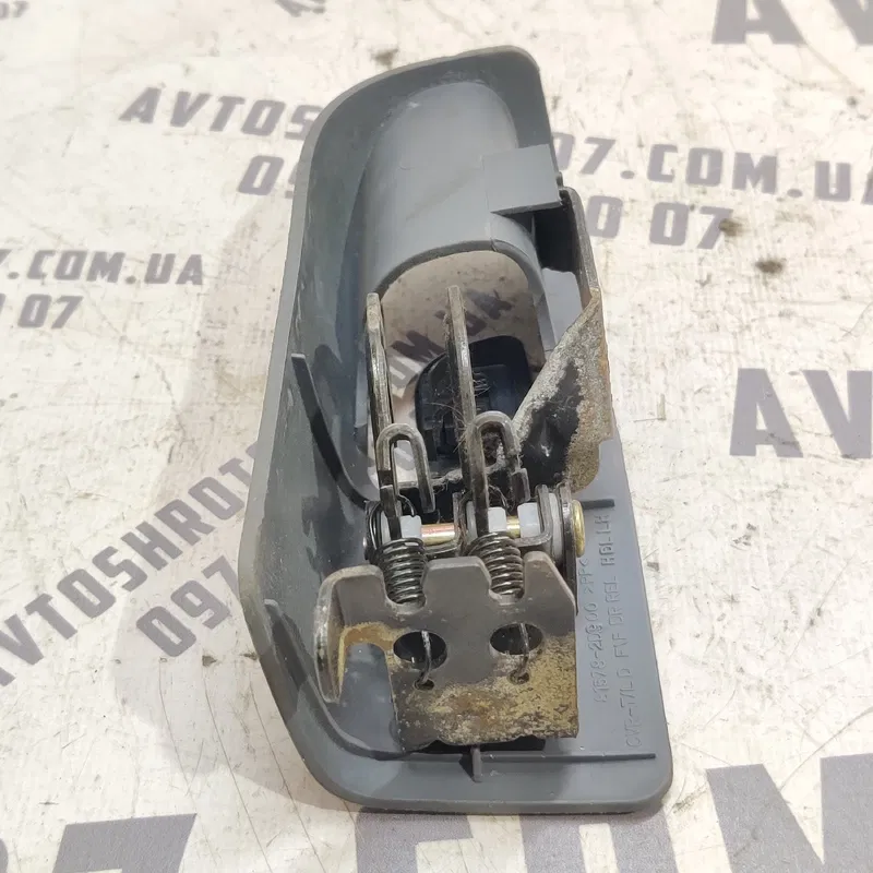 Кнопка лючка бака Hyundai Elantra 3 (00-06) 1.6 Бензин