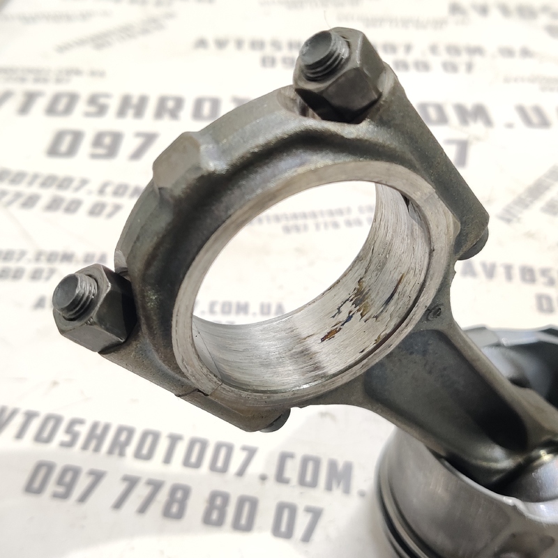 Поршень з шатуном Volvo V50 (04-12) 2.0 Diesel D4204T