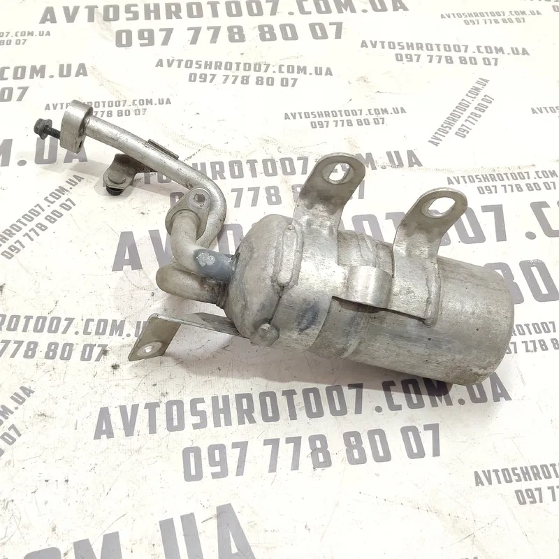 Осушувач кондиціонера Volvo V50 (04-12) 2.0D права нижня