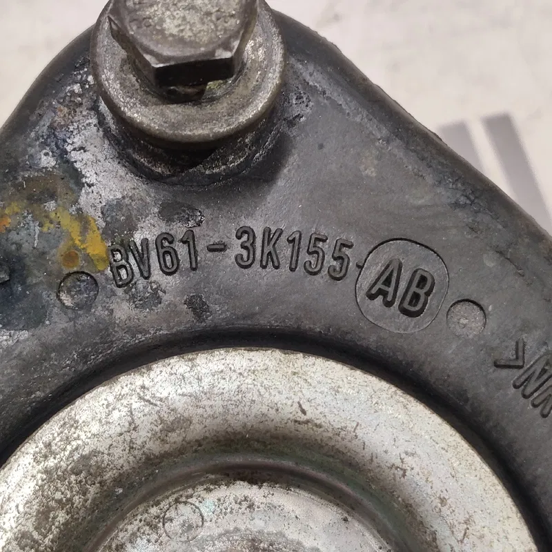 Опора аморт. Volvo V50 (04-12) 2.0D перед.ліва OEM bv613k155