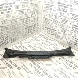 Жабо Volvo V50 (04-12) 2.0 Diesel переднє OEM 30745377