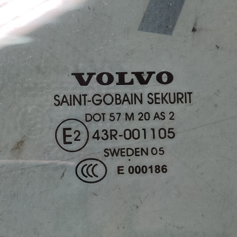Скло дверей Volvo V50 (04-12) 2.0 Дизель задня ліва