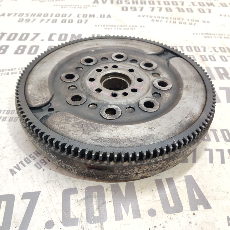 Маховик Volvo V50 (04-12) 2.0 Дизель OEM ggv30000039