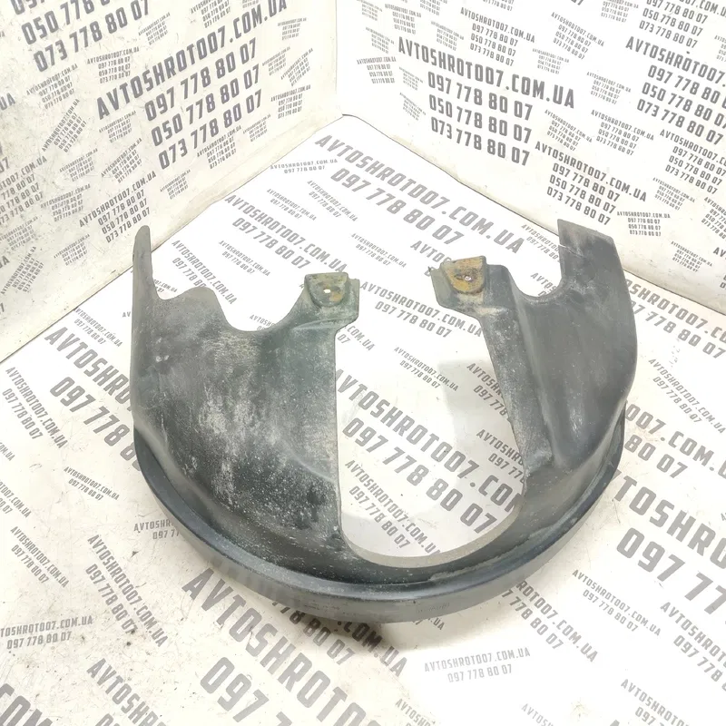 Підкрилок Volvo V50 (04-12) 2.0D зад. ліва ниж. OEM 30678139