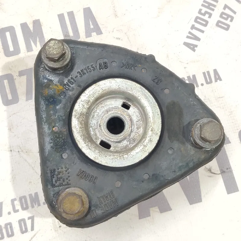 Опора аморт. Volvo V50 (04-12) 2.0D перед.ліва OEM bv613k155