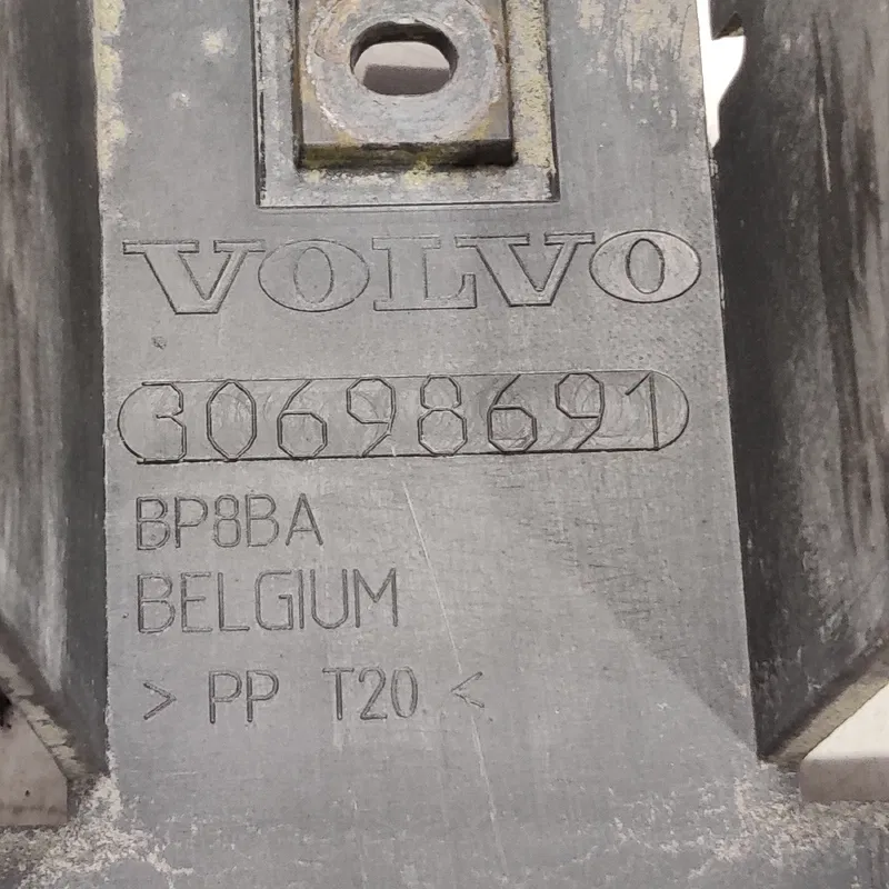 Абсорбер бампера Volvo V50 (04-12) 2.0D задній OEM 30698691
