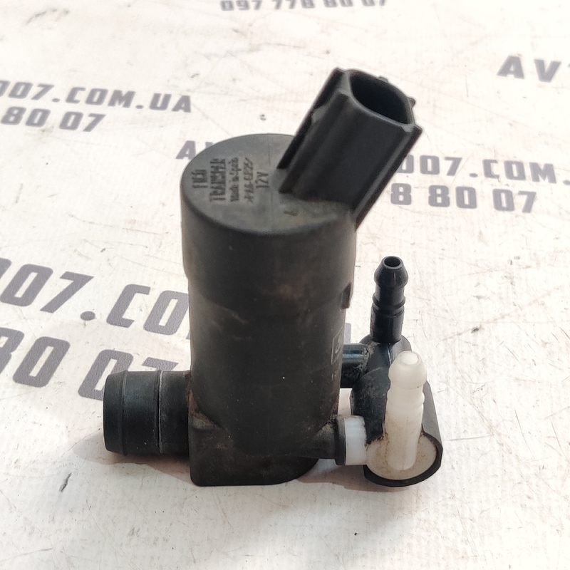 Насос омивача скла Volvo V50 (04-12) 2.0D OEM 1s7117k624fe