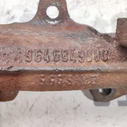 Колектор випускний Volvo V50 (04-12) 2.0 D OEM 9646849080 фото 6