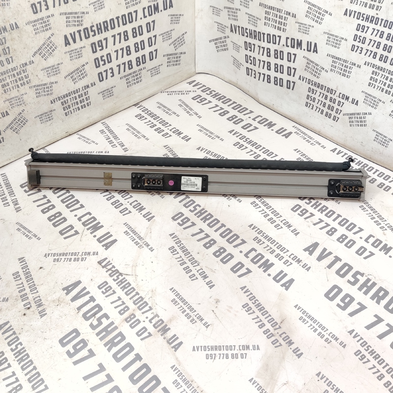 Шторка багажника Volvo V50 (04-12) 2.0D задня OEM 3519100974