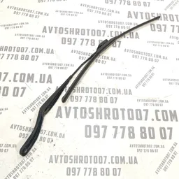 Двірник Volvo V50 (04-12) 2.0D передній лівий OEM 30699997