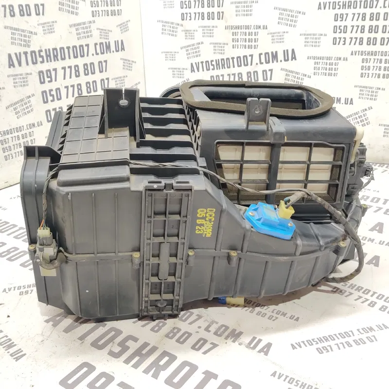 Корпус пічки Kia Sorento 1 (02-09) 2.5 CRDi