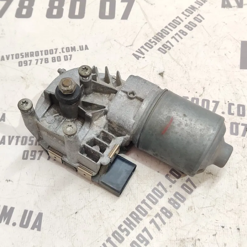Мотор склоочисника Volvo V50 04-12 2.0D перед OEM 1137328216