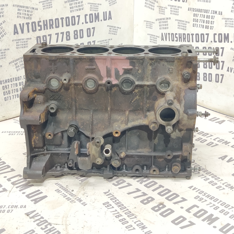 Блок двигуна Volvo V50 (04-12) 2.0 Diesel OEM D4204T