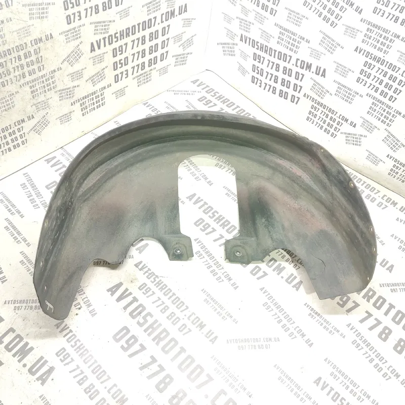 Підкрилок Volvo V50 (04-12) 2.0D зад. ліва ниж. OEM 30678139