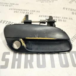 Ручка передня права Hyundai Elantra 3 (00-06) 1.6 826602d010