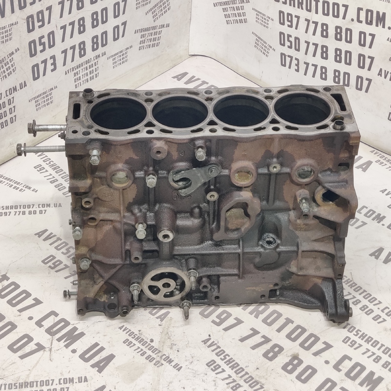 Блок двигуна Volvo V50 (04-12) 2.0 Diesel OEM D4204T фото 2