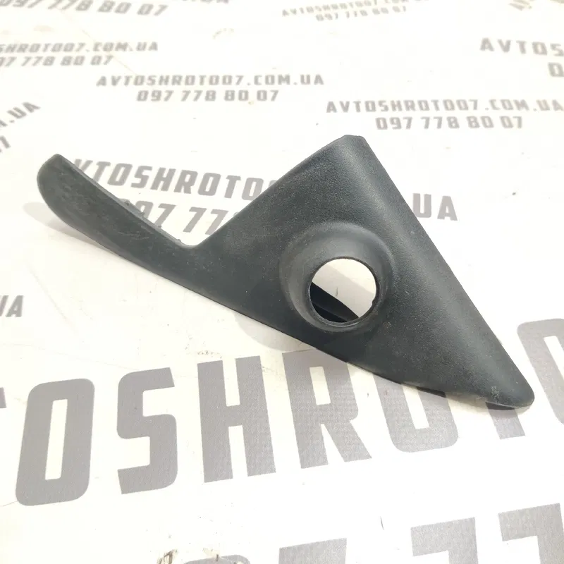 Накладка Hyundai Elantra 3 (00-06) 1.6 ліва OEM 876512d010