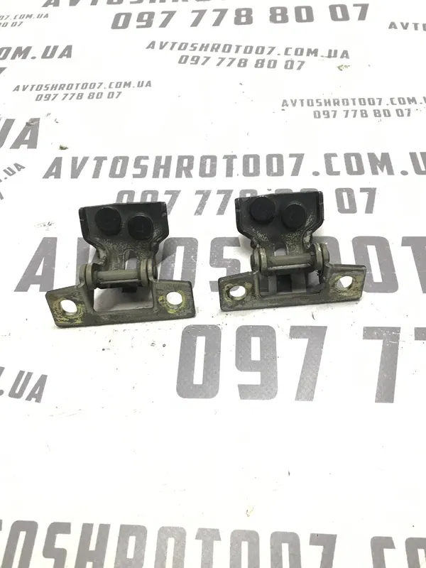Завіса кришки багажника Chevrolet Tacuma (05-11) 2.0 Бензин