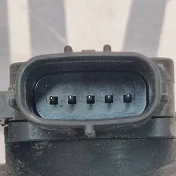 Розходомір Toyota Auris (06-12) 1.6 Бензин OEM 2220431020 фото 4