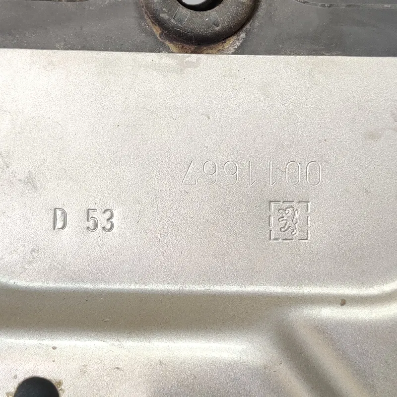 Кришка багажника Peugeot 307 (01-08) 1.4 Бензин задня