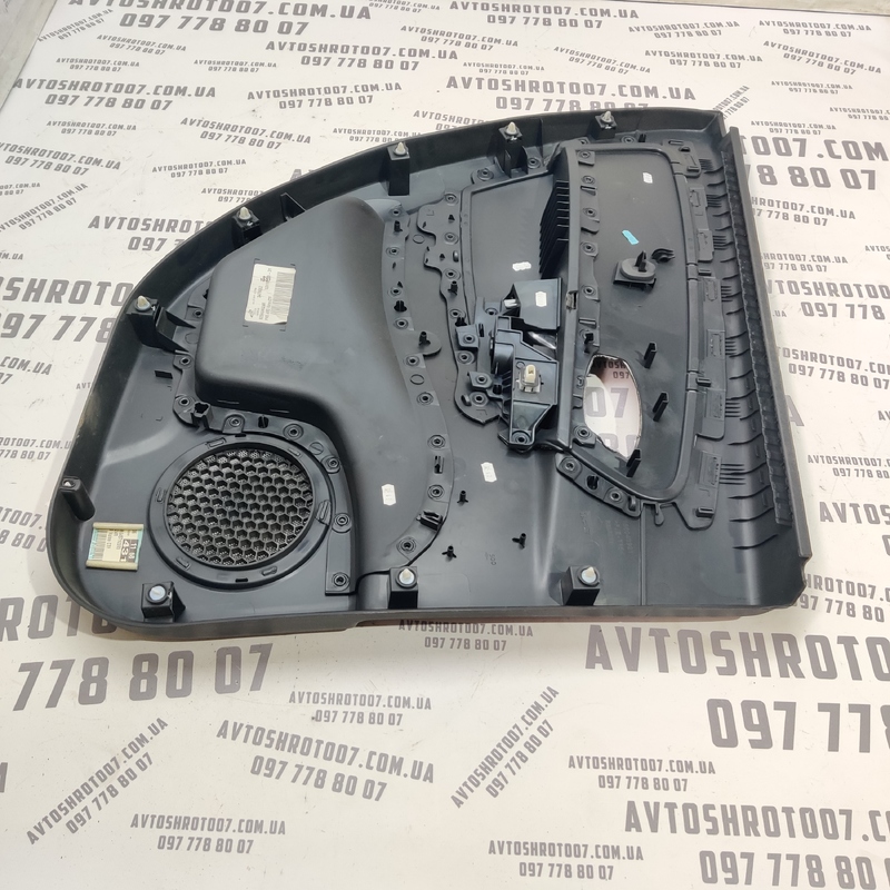 Карта Renault Scenic 3 (09-16) 1.6d Зад.Пр. OEM 829a04624r