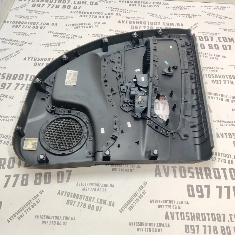 Карта Renault Scenic 3 (09-16) 1.6d Зад.Пр. OEM 829a04624r