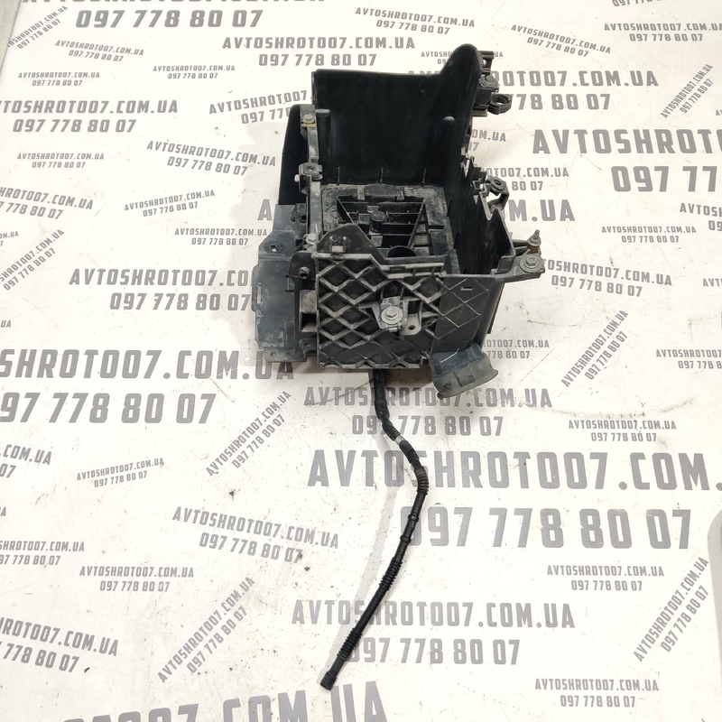 Кріплення АКБ Grand Scenic 3 09-16 1.6dCi OEM t06009a180