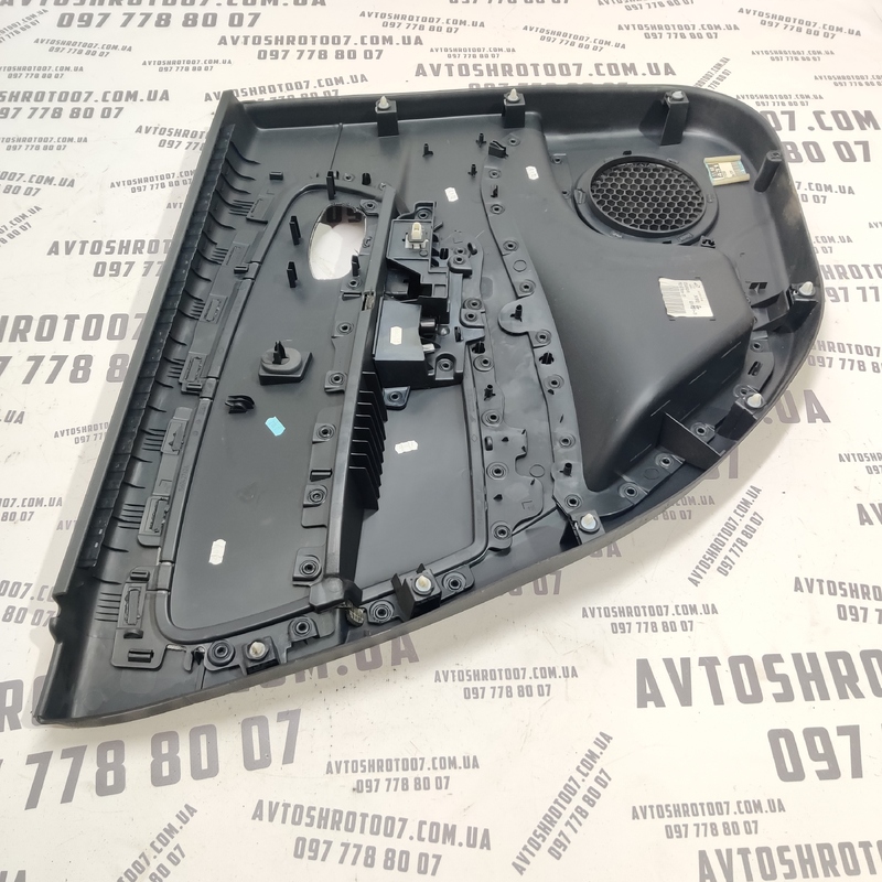 Карта Renault Scenic 3 (09-16) 1.6d Зад.Пр. OEM 829a04624r