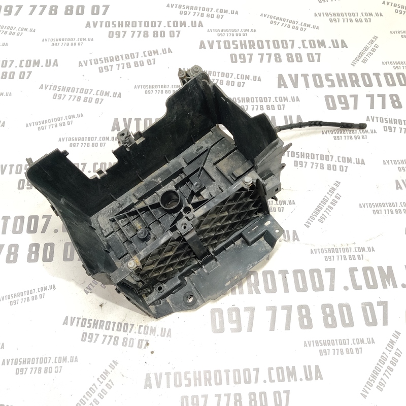 Кріплення АКБ Grand Scenic 3 09-16 1.6dCi OEM t06009a180