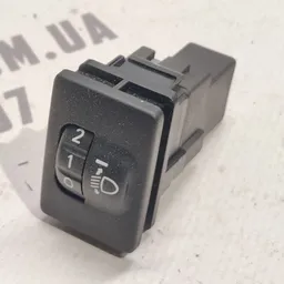 Кнопка коректора фар Toyota Auris (06-12) 1.6 OEM 8415202040 фото 1