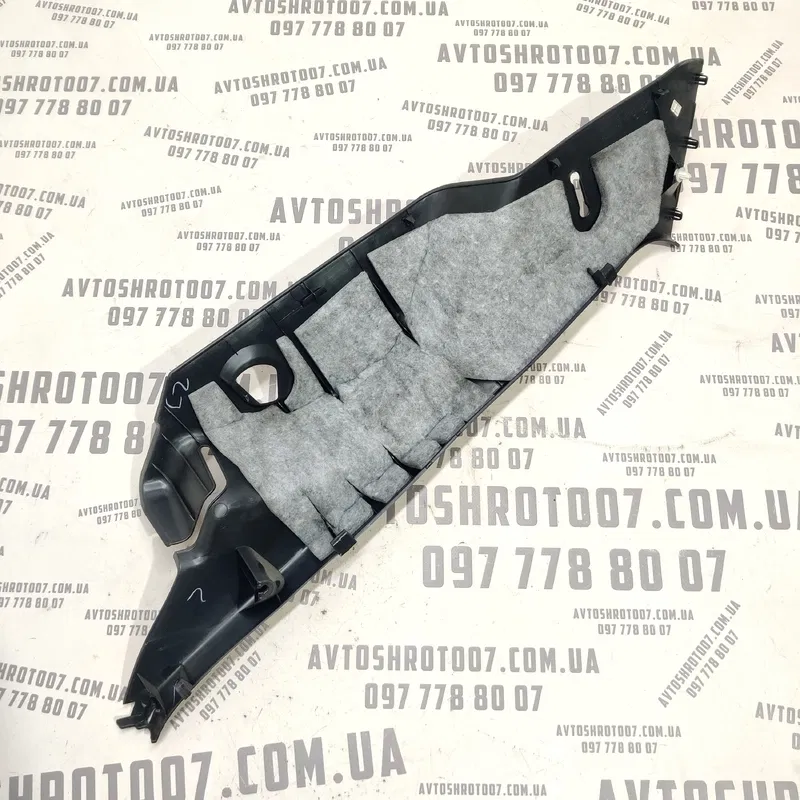 Накладка салону Toyota Auris (07-12) 1.6 Benz задня права